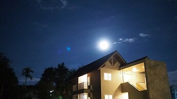 Shanti-Retreat Hotel