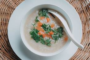 Shanti-Retreat Hotel