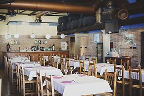 Hotel Restaurante La Bodega