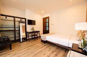 B'Lan Riverside Villa