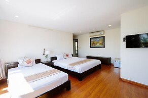 B'Lan Riverside Villa