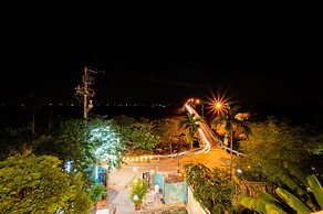 B'Lan Riverside Villa