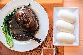 Phukaew Resort & Adventure Park