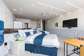 Bluespring Boutique Hotel