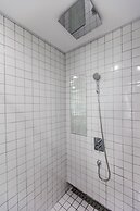 Bluespring Boutique Hotel