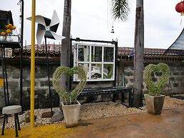 41 Studio - Adults Only