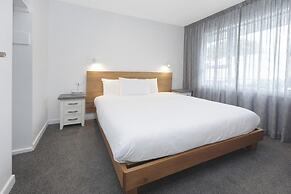 Adelphi Motel