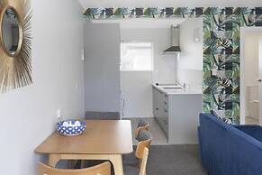 Adelphi Motel