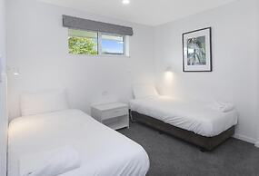 Adelphi Motel