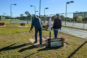 Summer Palace 4 Bedroom Duplex by RedAwning