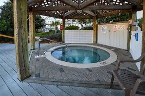 Summer Palace 4 Bedroom Duplex by RedAwning