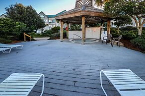 Summer Palace 4 Bedroom Duplex by RedAwning