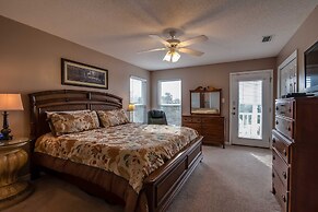 Summer Palace 4 Bedroom Duplex by RedAwning