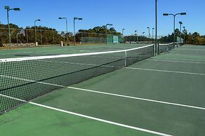 Summer Palace 4 Bedroom Duplex by RedAwning