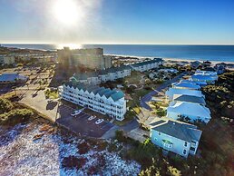 Summer Palace 4 Bedroom Duplex by RedAwning