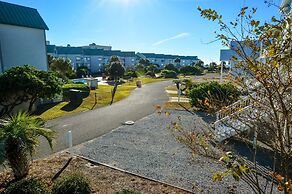 Summer Palace 4 Bedroom Duplex by RedAwning