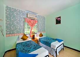 Huaykhakhaeng Country Home Resort