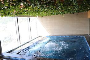 Boton Blue Hotel & Spa