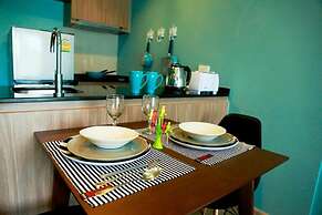 Rain Cha-Am Huahin by Cozy Sea