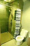 Rain Cha-Am Huahin by Cozy Sea