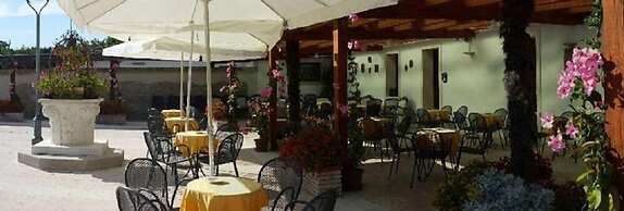 Hotel In Sylvis