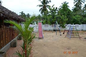 Shan Guest and Nilaveli