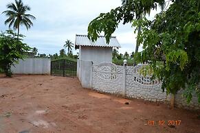 Shan Guest and Nilaveli