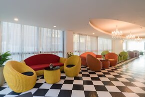 GoldStone Residency Patong , Phuket