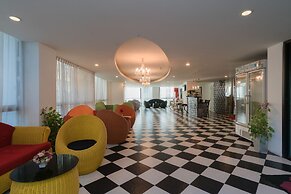 GoldStone Residency Patong , Phuket