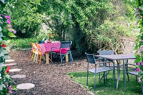 The Wonderland Townhouse - Amazing Alice in Wonderland 8BDR Home