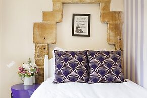 The Wonderland Townhouse - Amazing Alice in Wonderland 8BDR Home