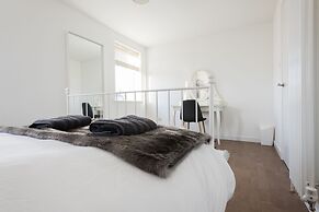 The Jericho Escape - Comfortable & Modern 4BDR in Jericho