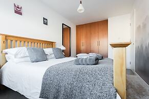 The Jericho Escape - Comfortable & Modern 4BDR in Jericho