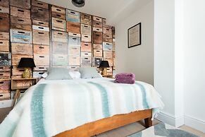 The Old Tailor House - Large & Charming 4BDR Home in Jericho