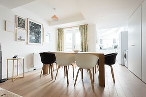 The Old Tailor House - Large & Charming 4BDR Home in Jericho