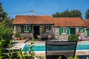 Kalpić Suites & Villa