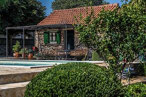 Kalpić Suites & Villa