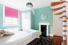 The Glasshouse Escape - 5BDR Victorian Jewel with Modern Twists in Jer