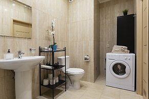 Home4day Central Apartment on Nevsky Prospekt