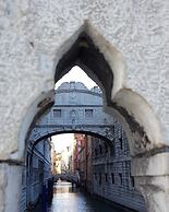 Venice Lion Residence - Vespucci