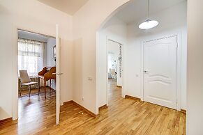 Home4day Sunny City Central Flat