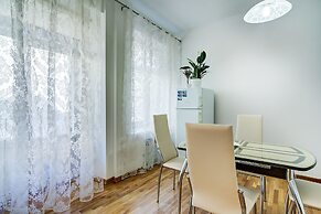 Home4day Sunny City Central Flat