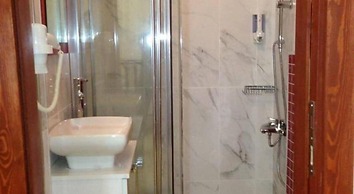 Taksimparis Apartments