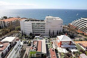 Monumental Apartment