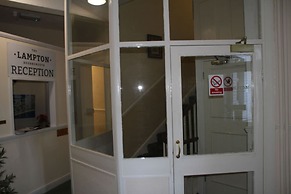 Lampton Hotel