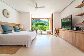 El Careyes Club & Residences