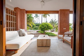 El Careyes Club & Residences