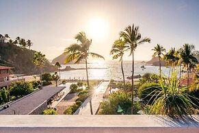 El Careyes Club & Residences