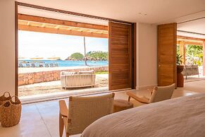 El Careyes Club & Residences