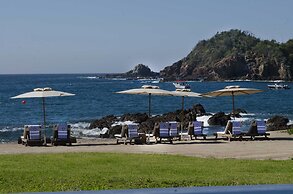 El Careyes Club & Residences